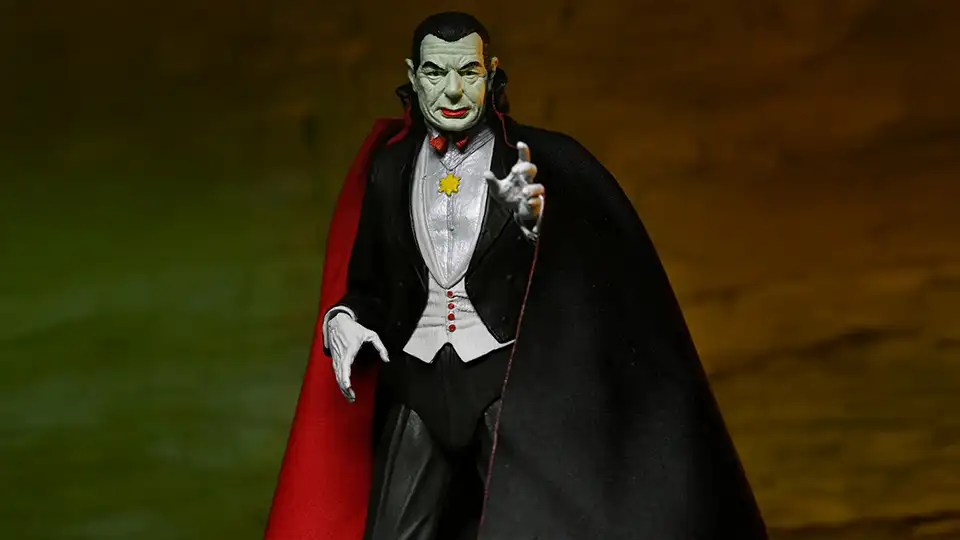 Legendary NECA Universal Monsters Bundle Reviewed 3 NECA Universal Monsters bundle - dracula