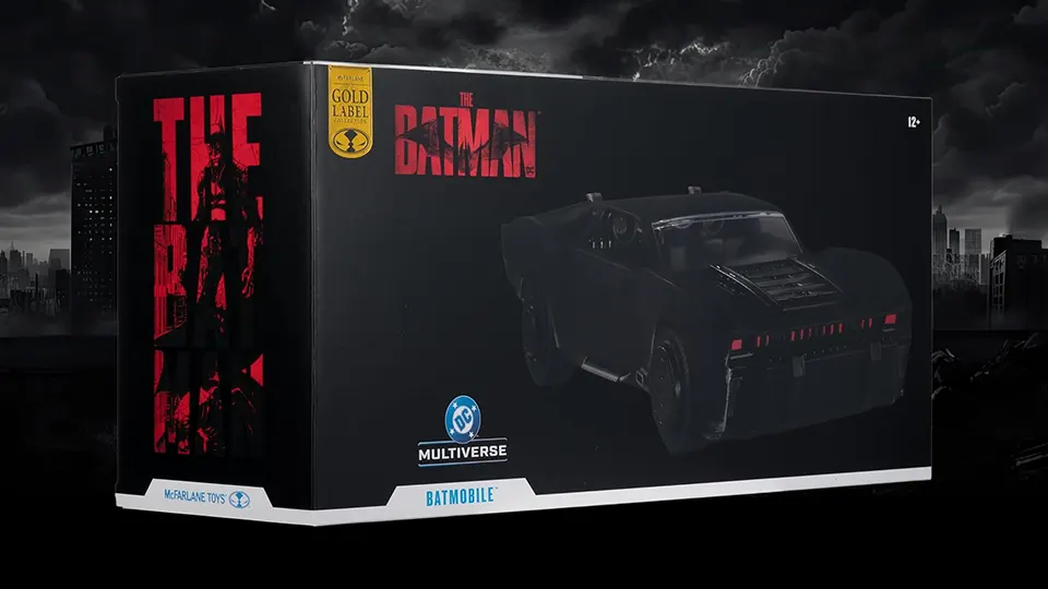 The Batman Batmobile McFarlane Gold Label Revealed 8 The Batman Batmobile McFarlane box