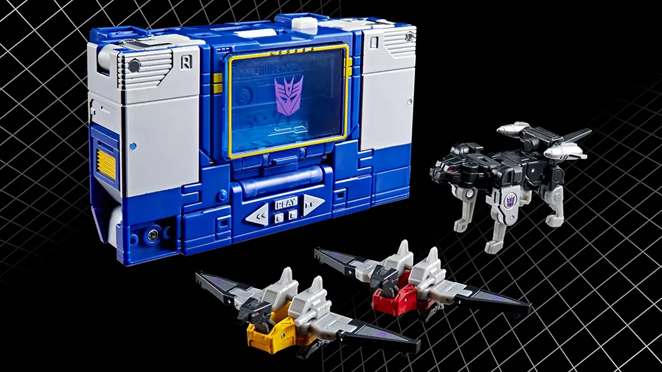 The New Studio Series Leader Class Soundwave: Hasbro Brings The Movie’s Decepticon Back Bigger Than Ever 4 review of Studio Series Leader Class Soundwave Transformers figure