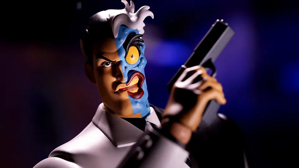 Rare Drop Alert, The Mondo Batman Animated Two-Face Figure Is Here 2 Mondo Batman Animated Two-Face