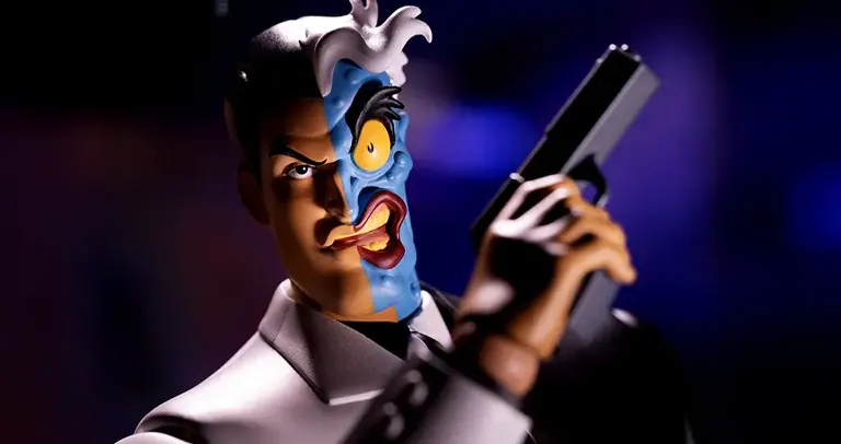 Rare Drop Alert, The Mondo Batman Animated Two-Face Figure Is Here 1 Mondo Batman The Animated Series Two-Face figure