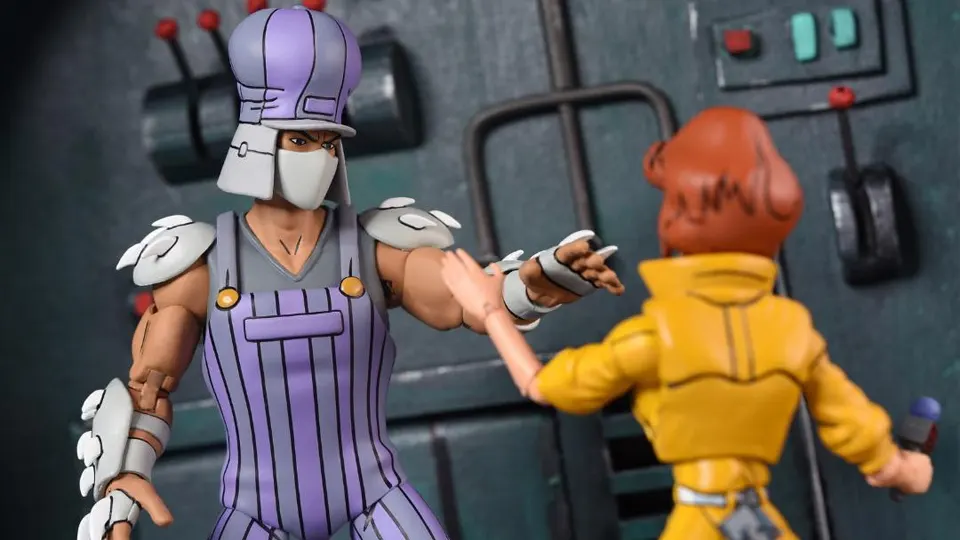 Ultimate Locomotive Menace: The NECA Train Track Takedown Shredder Exclusive Review 2 NECA Teenage Mutant Ninja Turtles Shredder cartoon exclusive release date