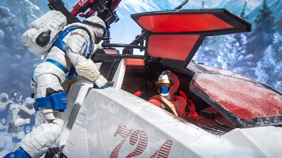 G.I. Joe Classified Arctic Assault H.I.S.S. and Driver