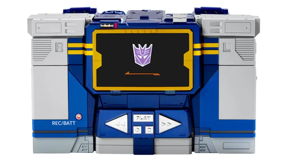 Transformers’ Greatest Spy Returns: The Robosen Transformers Auto-Converting Soundwave Robot 11 full review of Robosen auto-converting Soundwave