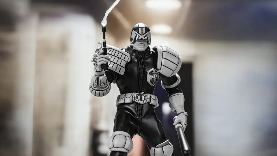 Hiya Toys Judge Dredd Black and White Figure Opens for Pre-Order 6 hiya toys judge dredd figure guide